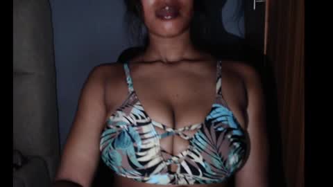 Snapshot of shallie_x chatting on July 2026 03:32:01 PM ESTHER online show from July 2026 03:32:01 PM