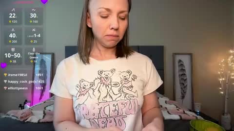 Shalynn online show from April 2026 04:27:02 PM