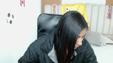 Snapshot of shaneelle chatting on July 2026 12:22:01 PM shanelle online show from July 2026 12:22:01 PM