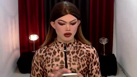 Snapshot of shanex01 chatting on February 2025 07:05:01 AM Shane X online show from February 2025 07:05:01 AM