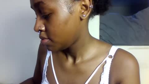 shania_sleigh online show from April 2026 01:21:01 PM