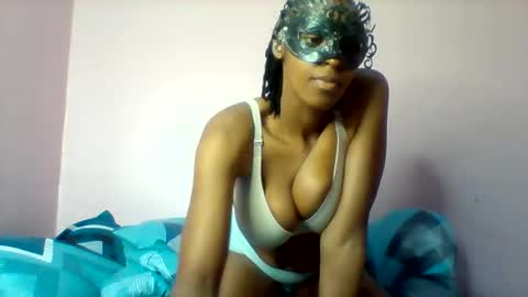 shanizz online show from February 2026 06:38:01 PM