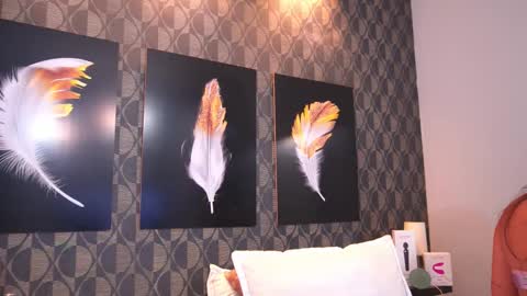 Sharom  online show from February 2026 07:21:02 PM