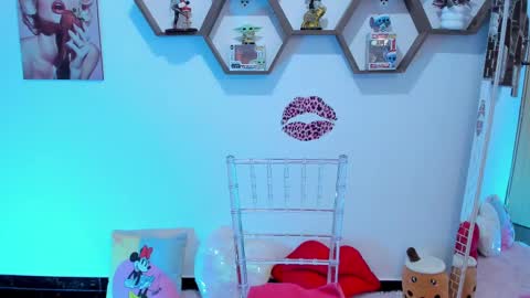 Sharon online show from February 2025 07:44:02 AM