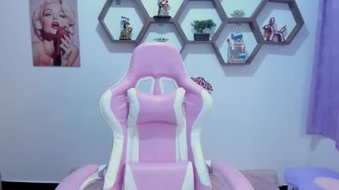 Sharon online show from November 2025 09:14:01 PM