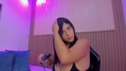 sharonscothh online show from July 2026 08:33:01 PM