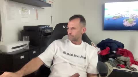 shaunzee35 online show from April 2026 08:19:02 AM