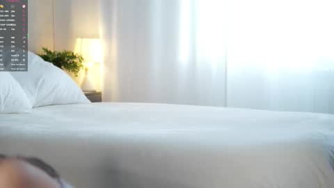 Tessa online show from November 2025 07:18:02 AM