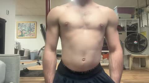 Snapshot of shirtlesshunk15 chatting on July 2026 01:19:01 AM shirtlesshunk15 online show from July 2026 01:19:01 AM