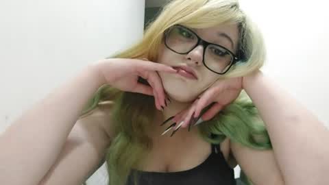 shondrapisani online show from June 2026 09:09:01 PM