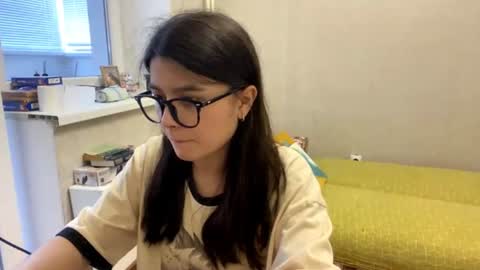 Snapshot of shontagrabowski chatting on June 2026 02:21:01 PM Marie online show from June 2026 02:21:01 PM