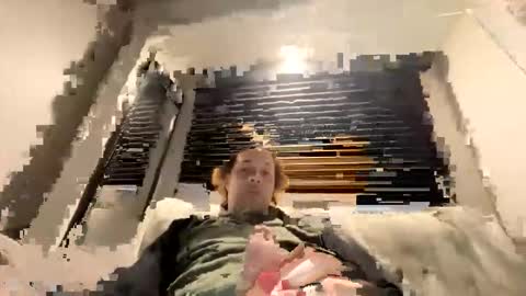shred4dayz420 online show from May 2026 08:31:01 AM