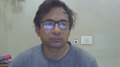 shubhamkhandelwal123 online show from December 2025 06:04:01 PM