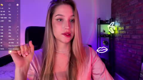 Snapshot of shy_bee chatting on November 2025 12:38:02 AM Alice online show from November 2025 12:38:02 AM