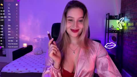 Snapshot of shy_bee chatting on December 2025 12:18:02 AM Alice online show from December 2025 12:18:02 AM