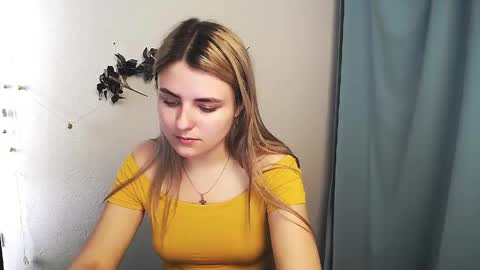 shy_sabrina_ online show from May 2026 11:49:01 AM