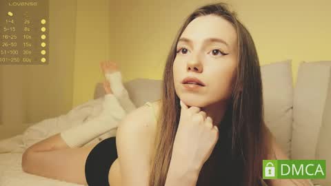 Snapshot of shypeachmaru chatting on May 2026 06:35:02 PM Mary online show from May 2026 06:35:02 PM