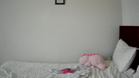 shypetitebaby online show from June 2026 07:05:01 PM