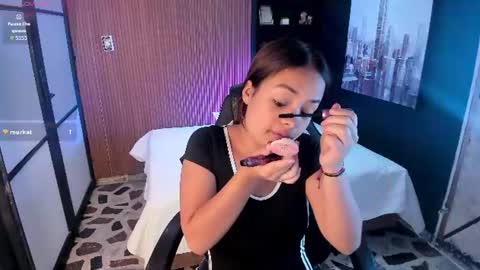 siafoxx_ online show from June 2026 09:25:02 PM