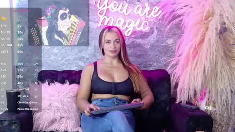 siamarlin online show from May 2026 09:01:01 PM
