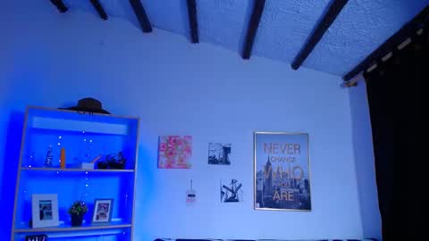 sian online show from January 2025 10:04:02 PM