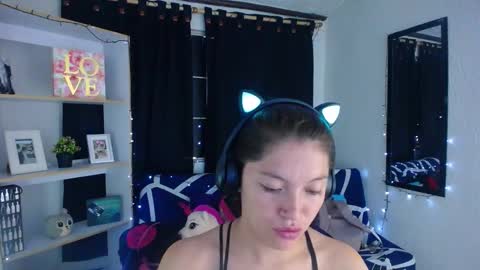 sian online show from February 2025 07:25:01 PM