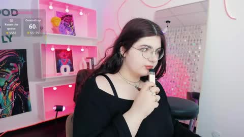 Siena online show from April 2026 06:04:02 PM