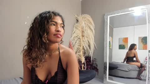 sienna_glow online show from April 2026 12:49:01 PM