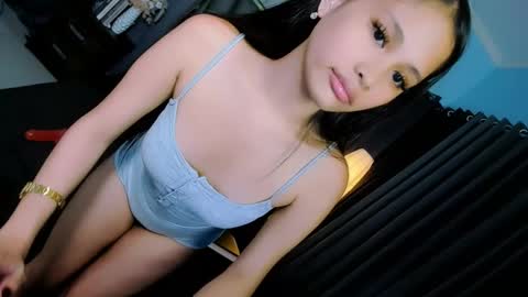 Snapshot of sierracoxriches chatting on April 2026 01:41:02 PM Belle online show from April 2026 01:41:02 PM