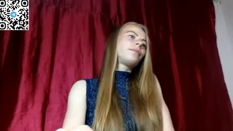 JULIANA online show from May 2026 07:30:01 PM