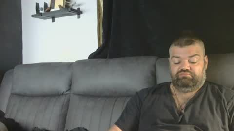 simon_8510 online show from August 2026 04:23:02 AM