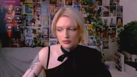 Simona online show from October 2025 11:42:02 PM