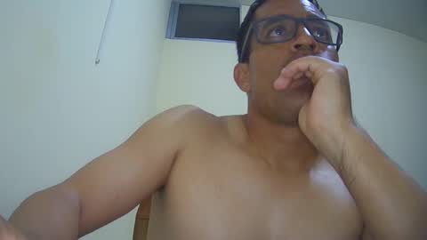 Denis online show from November 2025 07:19:02 AM