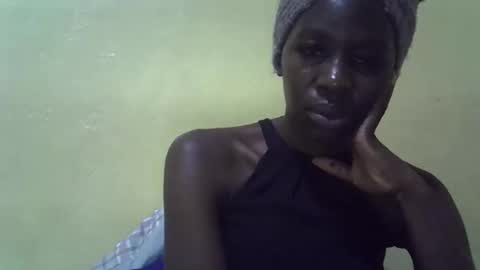 simplyloy33 online show from April 2026 07:58:01 PM