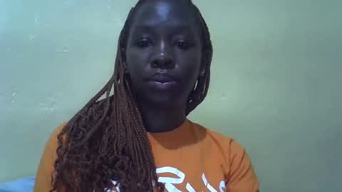 simplyloy33 online show from May 2026 01:47:01 AM