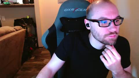 Husky Dad online show from December 2025 02:08:02 AM