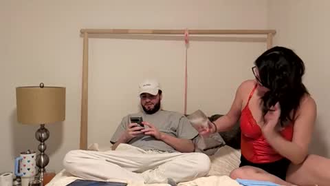 Snapshot of sinfulspouses chatting on April 2026 02:01:01 AM ThePlayhouseDuo online show from April 2026 02:01:01 AM