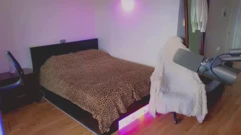 Ashleigh Mak online show from March 2026 05:28:01 PM