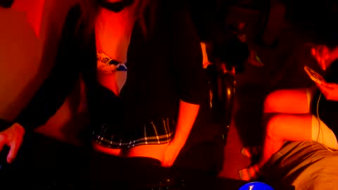 red online show from September 2025 07:07:01 AM