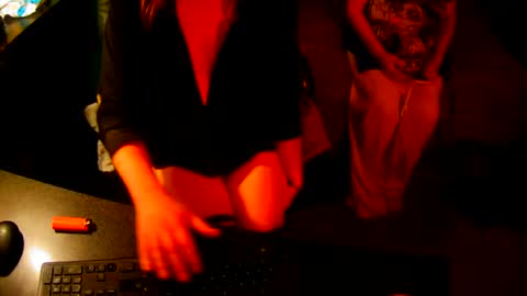 red online show from September 2025 01:27:01 PM