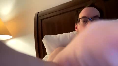 Snapshot of sixfootseven chatting on December 2024 01:18:02 PM sixfootseven online show from December 2024 01:18:02 PM