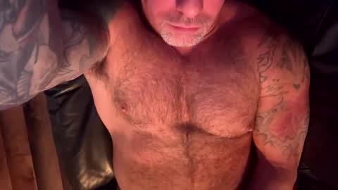 Snapshot of skimaskedbeef chatting on December 2024 05:18:02 AM BEEF online show from December 2024 05:18:02 AM