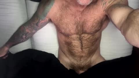 Snapshot of skimaskedbeef chatting on February 2025 09:31:02 AM BEEF online show from February 2025 09:31:02 AM