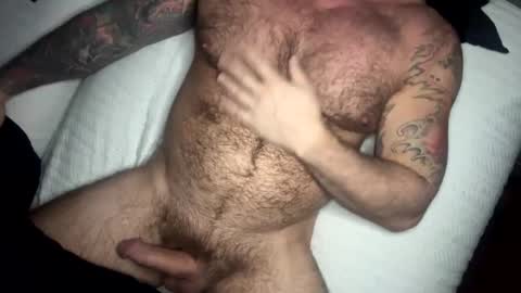 Snapshot of skimaskedbeef chatting on February 2025 04:50:01 AM BEEF online show from February 2025 04:50:01 AM