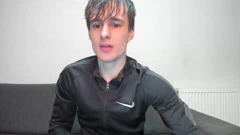 Snapshot of skinnyguywithbigd chatting on February 2025 06:32:02 AM skinnyguywithbigd online show from February 2025 06:32:02 AM