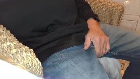 skr235 online show from December 2025 03:12:02 AM