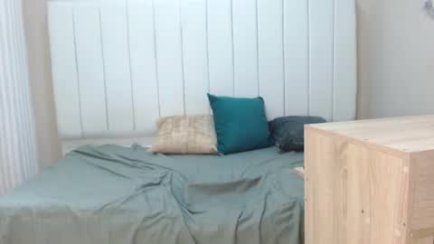 sky_blue05 online show from April 2026 02:44:01 PM