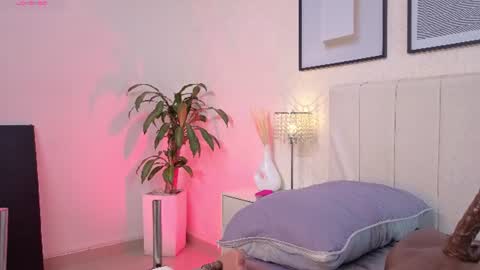 sky_johnson_ online show from July 2026 07:08:02 PM