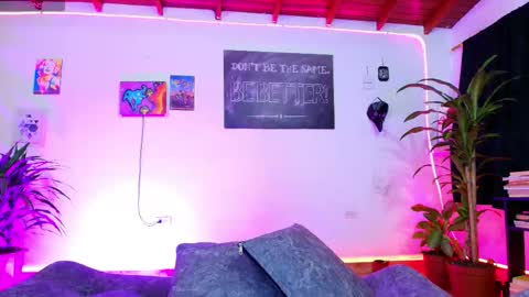 Snapshot of sky_nabi chatting on November 2025 05:02:01 PM Nabi online show from November 2025 05:02:01 PM