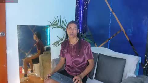 Snapshot of sky_walkerss chatting on July 2026 07:27:01 PM sky_walkerss online show from July 2026 07:27:01 PM